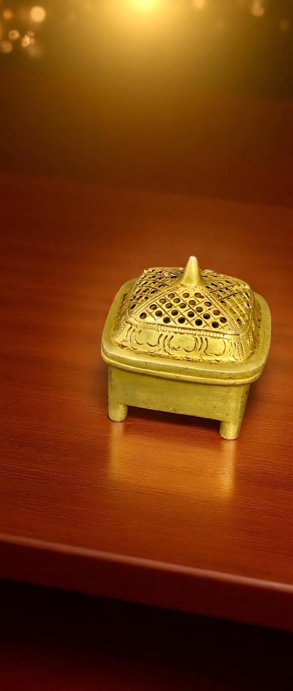 Brass Dhoop Dhuni Incense Burner: Traditional Temple Prayer Lamp - Lamps & Lighting