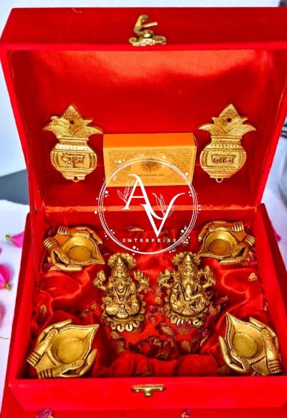 Brass Ganesh Laxmi Idol Set, Shubh Labh, Handcrafted Diyas - Hindu Statues